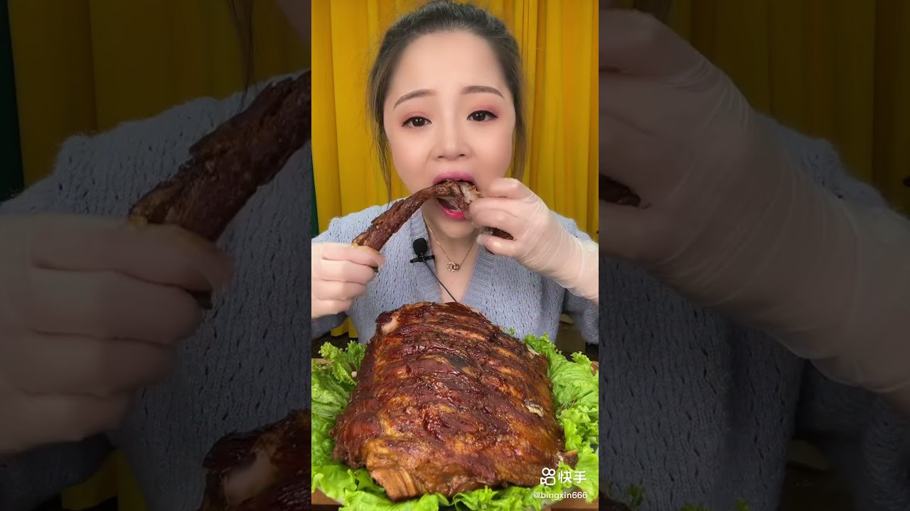 This is how you eat beef ribs 