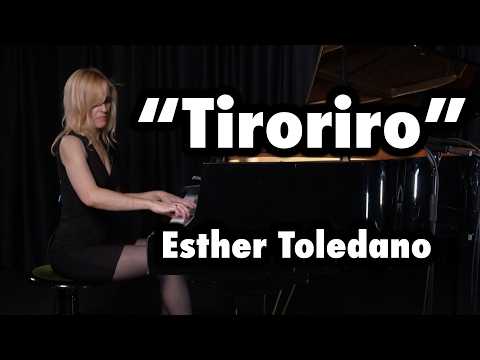 "Tiroriro" compuesto e interpretado por Esther Toledano.