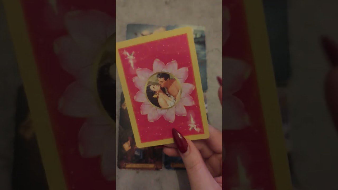 Pick a card ❤️ Πώς σε βλέπει; 🔥🩷