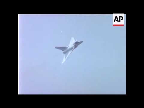 Dassault Super Mirage 4000 demonstration at Farnborough Airshow