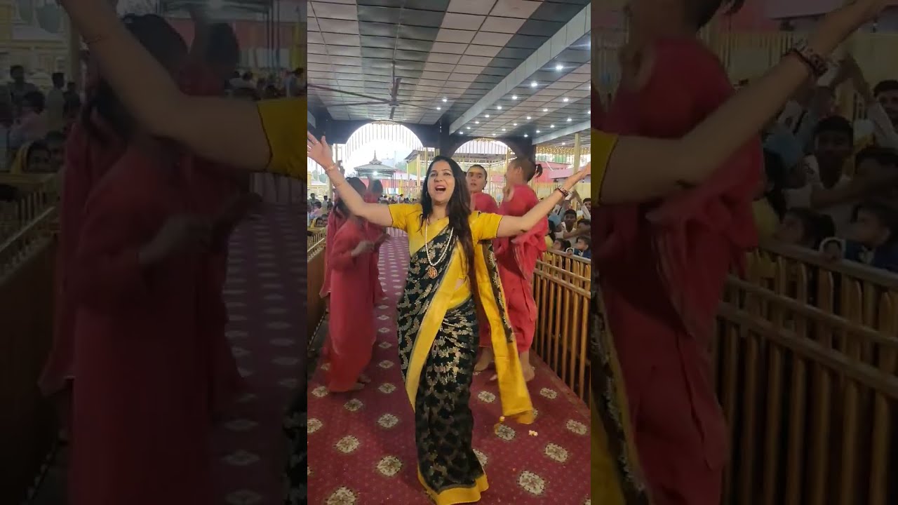 Anjali Dwivedi in Khatu Shyam Delhi dham #anjalidwivedi #khatushyam #babashyam #baba
