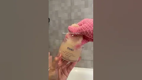 🎀clean girl shower routine #aesthetic #selfcare #bodycare #showerroutine #fyp #shorts #fy #thatgirl