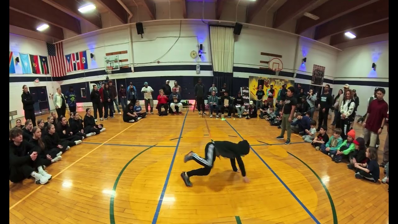 X11 Kids 1v1 Breakin Prelim - Kitsung (Floor Lords Studio) vs The Sauce (The Funk Box) 