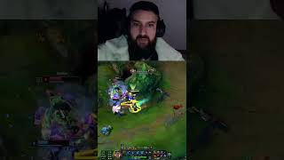 HOW TO HAND YOUR ADC A FREE DOUBLE KILL!