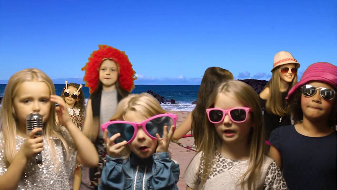 Popstar Party: Black Magic (Little Mix) - Amelie Barrow