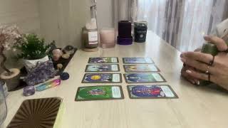 Tam şu anda neler hissediyor. #tarot#aklımdakikişibenidüşünüyormu#aşk#aşktarotu