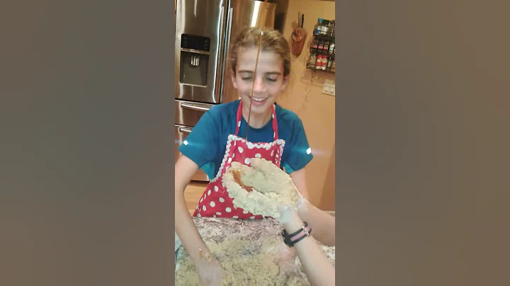 Making mostaccioli