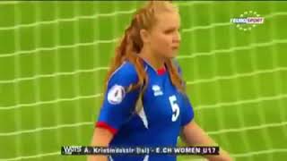 Kadın Futbolunda Yapılan Fauller, Komik Anlar