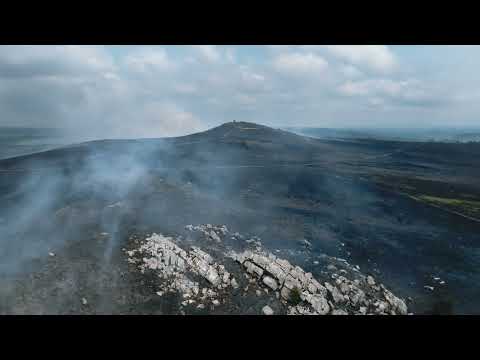 Incendie dans les Monts d'Arrée - Mont Saint-Michel de Brasparts et sa chapelle