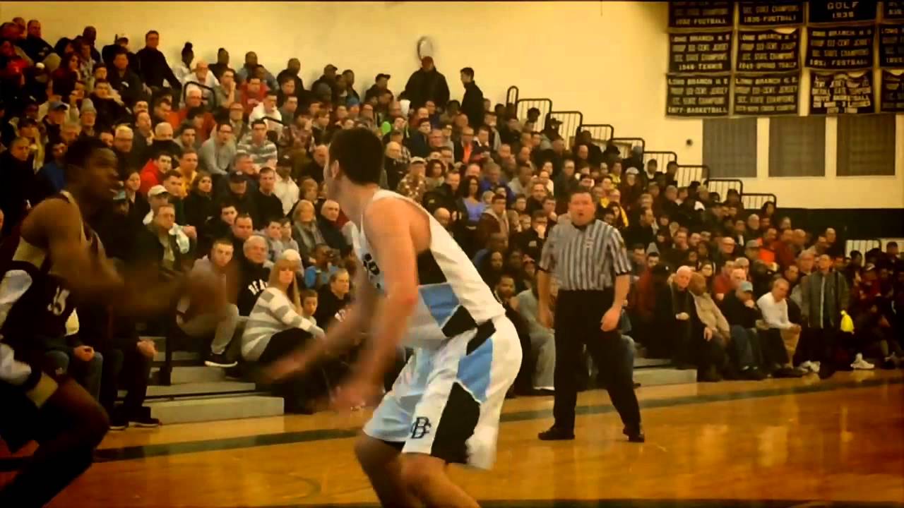 Watch: St. Anthony's Taurean Thompson drives baseline for emphatic dunk vs. CBA