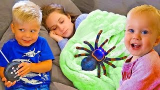 GIANT SPIDER SLEEPING ATTACK PRANK!