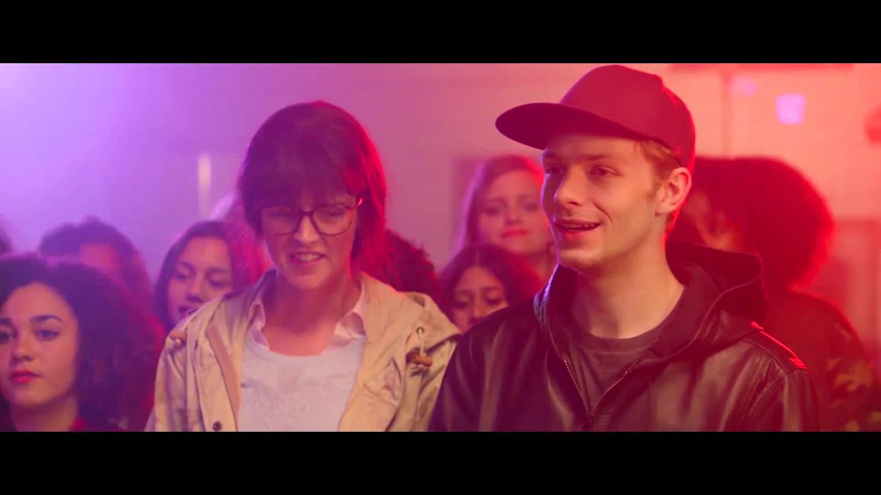 Fashion Chicks scene: Dancebattle