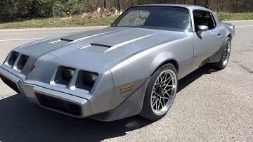 Pontiac Firebird Sound - Cold Start and Drive by - 383 stroker w/fat cam and exhaust cutouts
