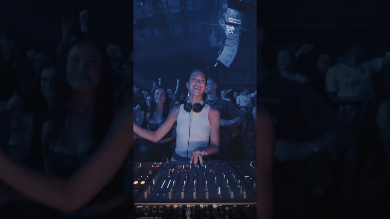 Фуми, открывающая Groove Cloudy в Мельбурне, была 🔥 