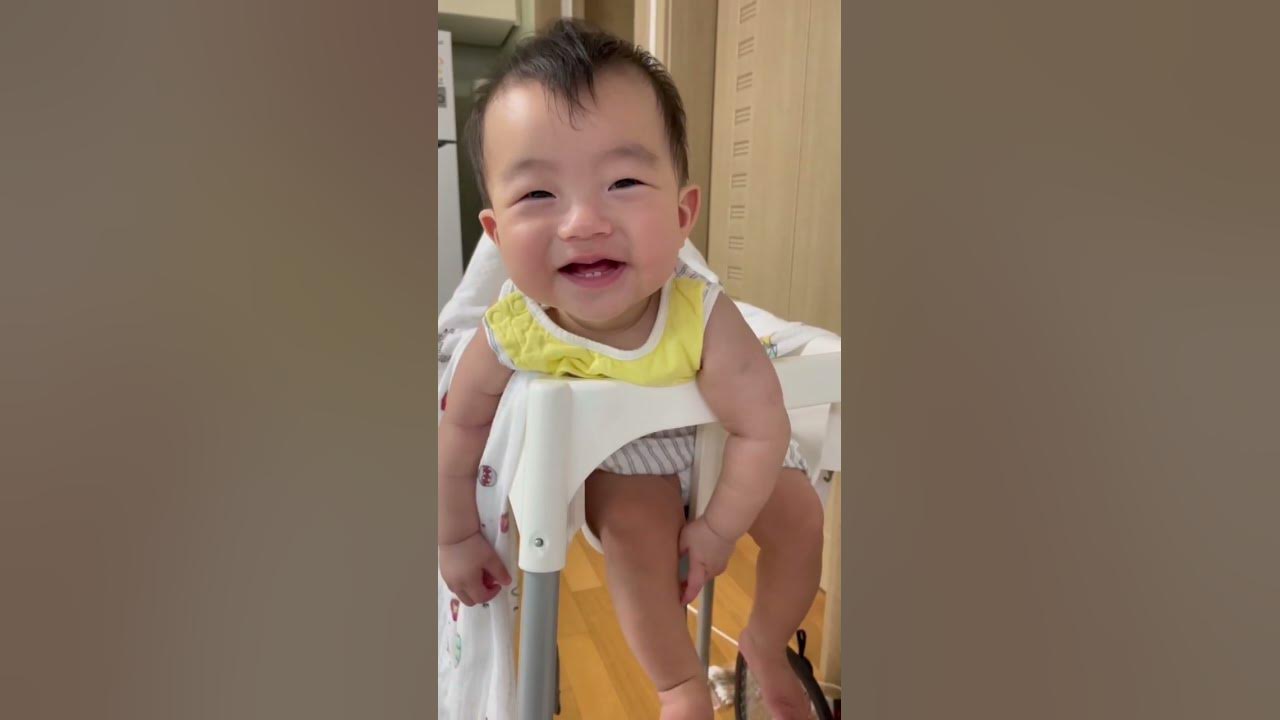 笑うとタレ目になる6ヶ月の赤ちゃんがかわいい Youtube