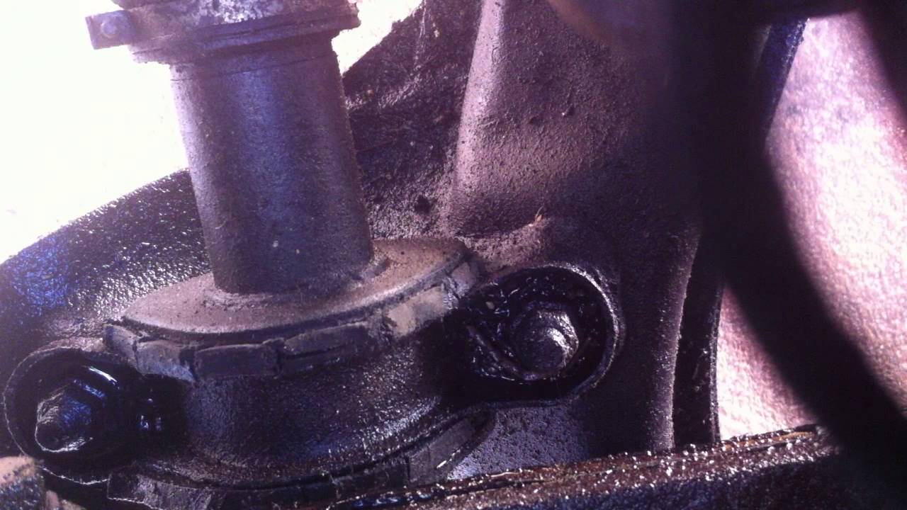 280Z sloppy steering rack bushings YouTube