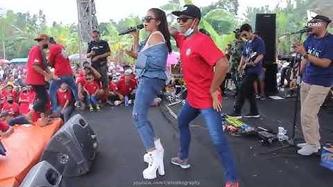 Sing kuat - Dini Kurnia Melon Music Live Pemuda Gumuk Agung Bersatu