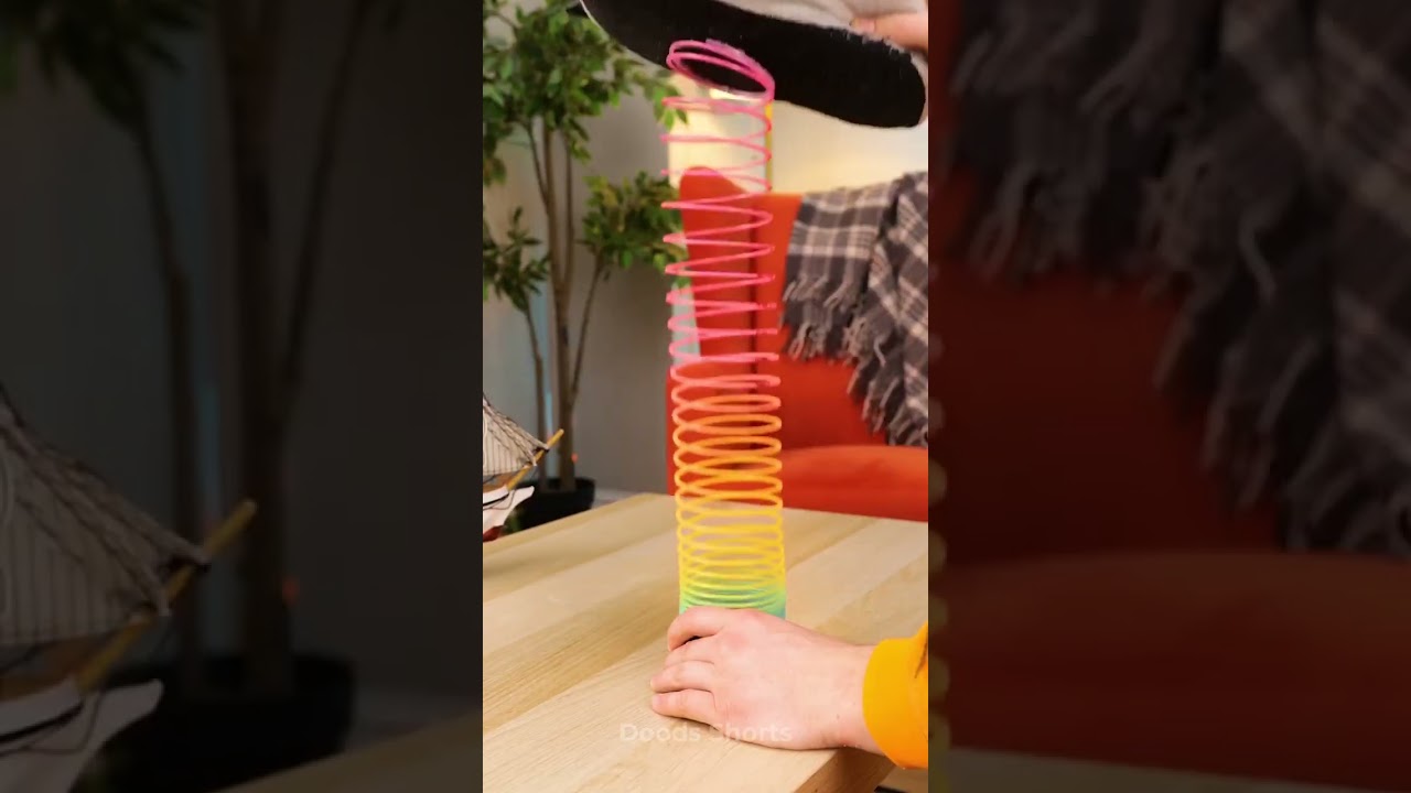 Rainbow slinky crocodile in reverse 🐊🌈 