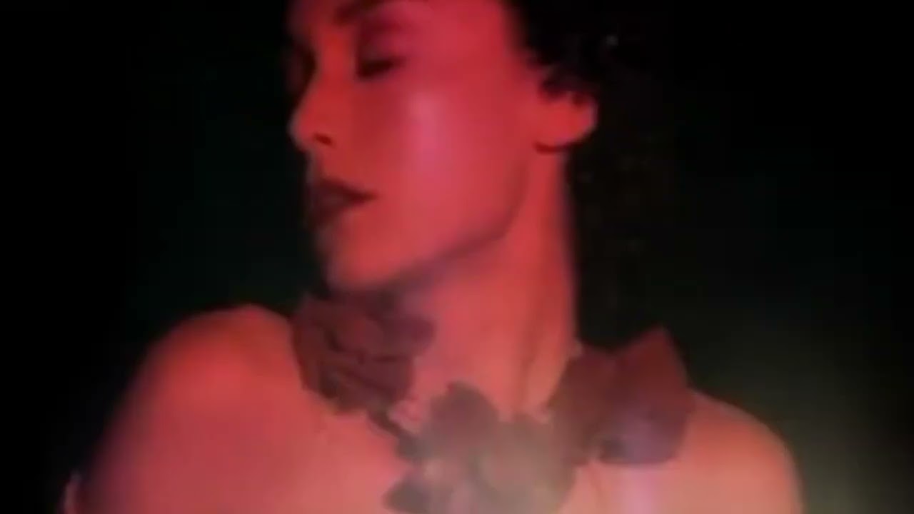 ST. GERMAIN - Rose rouge (Official Video)