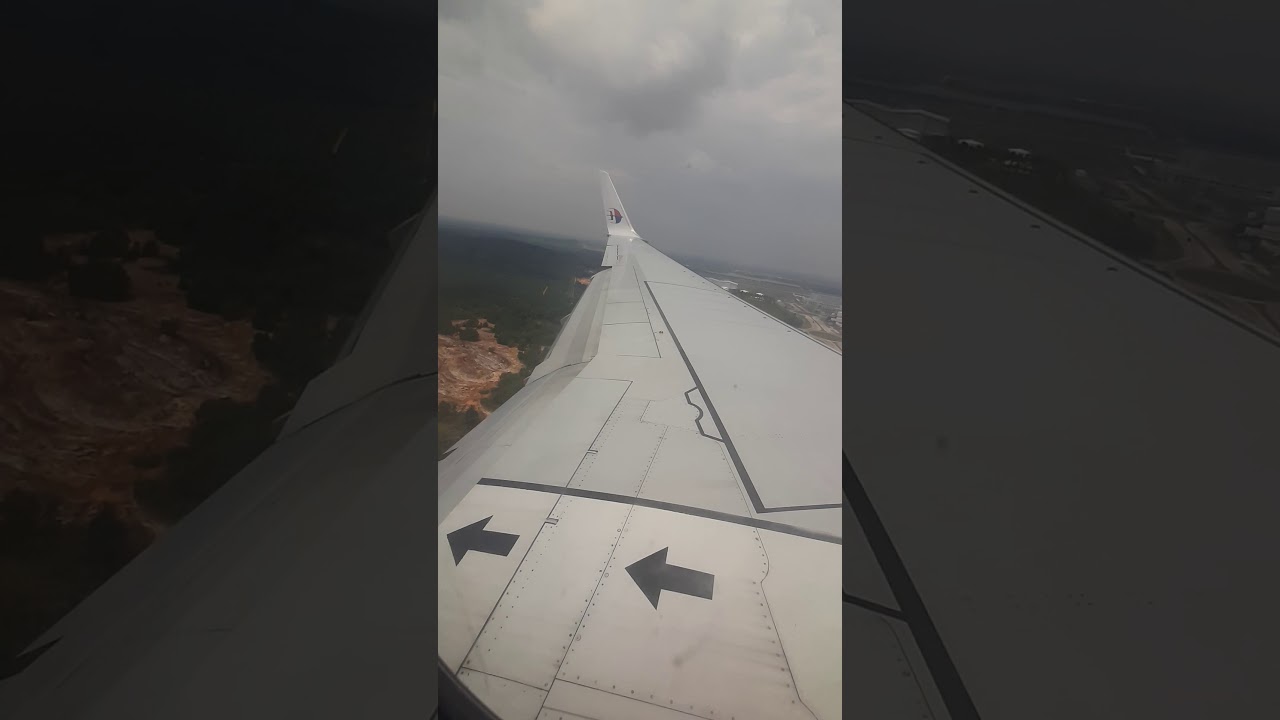 Pergerakan Sayap Kapal Terbang Ketika Mendarat The Movement Of The Airplane S Wings During Landing Youtube
