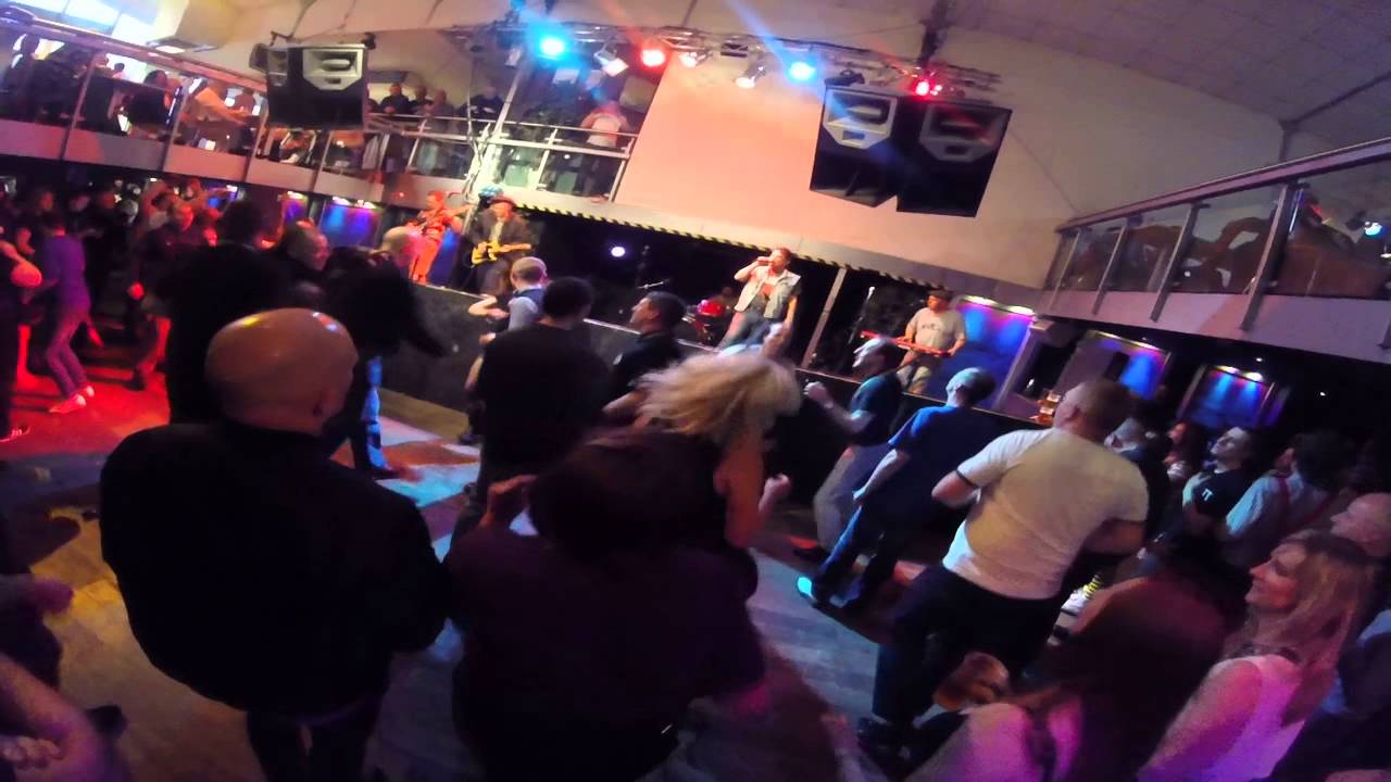 Max Splodge swords of a thousand men