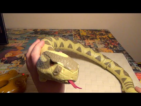 Змея на радиоуправлении