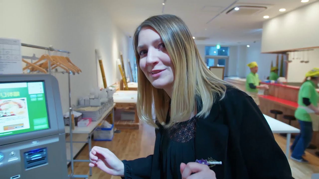 W tym miejscu do produkcji makaronu wykorzystuje się kłodę bambusa! [Jestem z Polski]