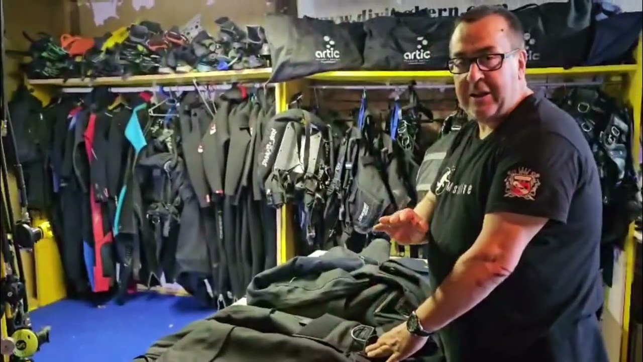 Trajes Secos Artic | Tipos de Bolsillos para Buceo Técnico y Recreativo