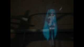 mi holograma de miku.avi