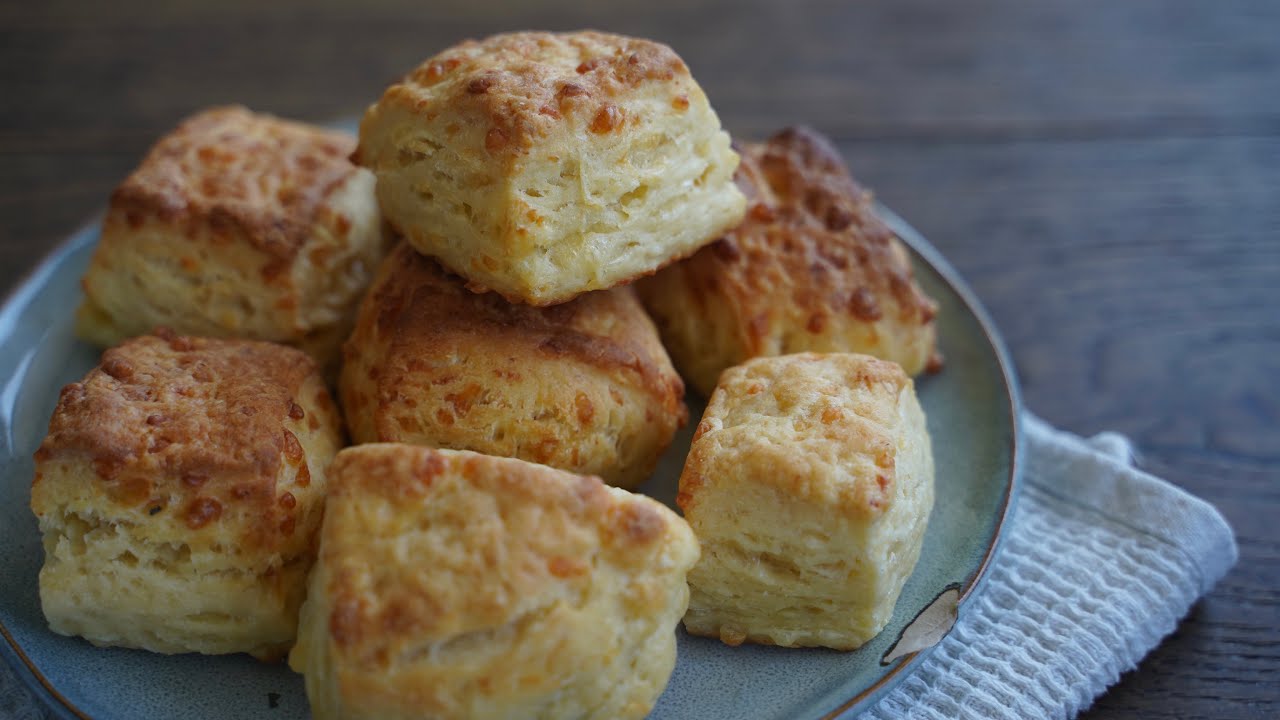 How To make Cheddar Scones / Biscuit Fluffy YouTube