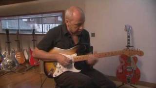 Video voorbeeld van "Mark Knopfler Talking about the electric guitar"