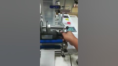 Desktop hand sanitizer bottle labeling machine semi automatic round bottle label applicator