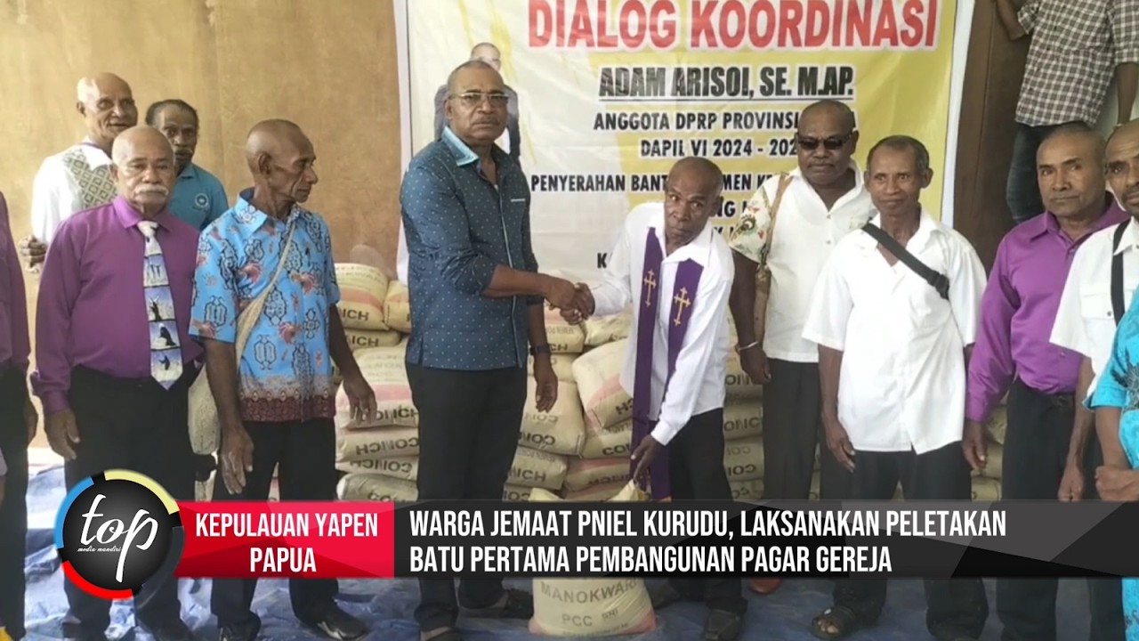 Warga Jemaat Pniel Kurudu, Laksanakan Peletakan Batu Pertama Pembangunan Pagar Gereja