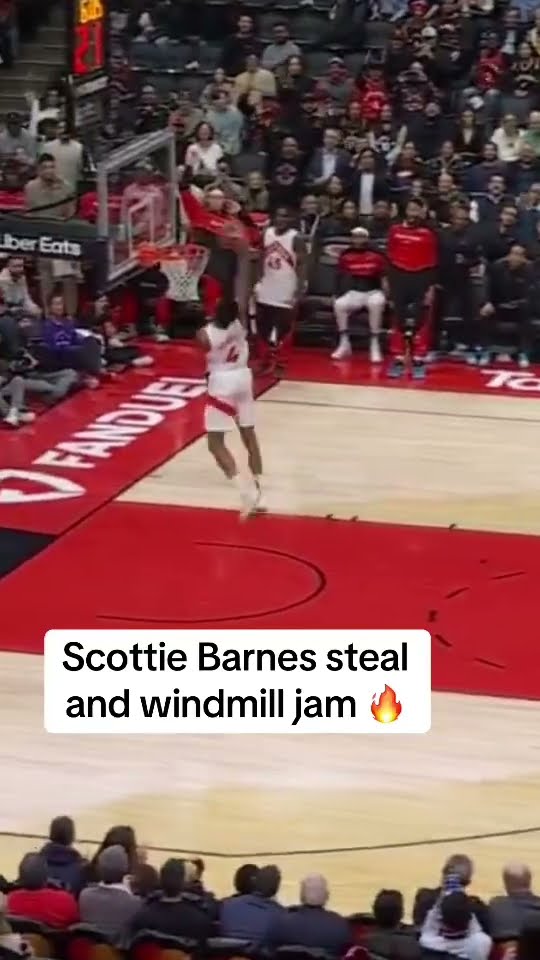 Did Scottie just WINDMILL?! ?