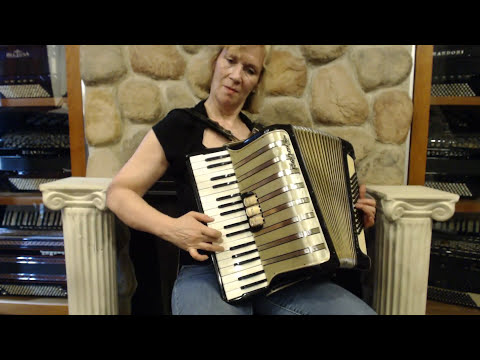 7676 - Black Hohner Concerto II Piano Accordion MM 34 72 $1199