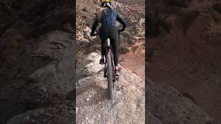 Amazing downhill technique from a girl 😯🔥 #mountainbiking #mtb #aesthetic #skills #downhill