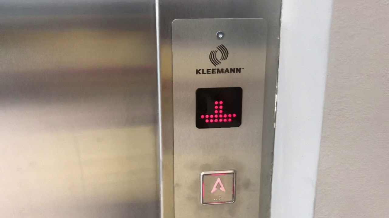 Retake! 2 Kleemann Elevators At Naš Diskont In Montenegro,Podgorica