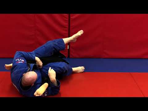 Toe Hold Knee Bar And Entries