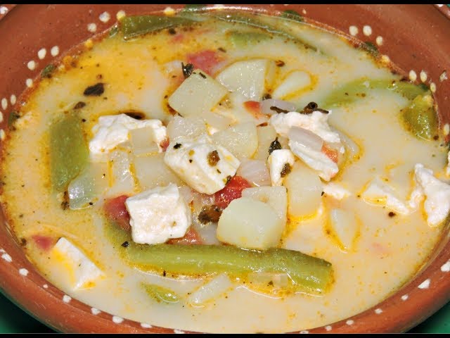 Caldo De Queso Con Papas