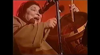 Mercedes Sosa - Al Jardín de la República (zamba) - Estadio Luna Park, Diciembre '93 Mercedes Sosa - Al Jardín de la República (zamba) - Estadio Luna Park, Diciembre '93