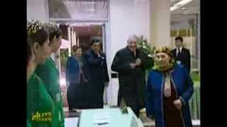 Berdimuhamedowlar ses berdiler / Turkmen president at poll station