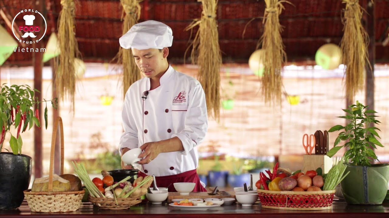 Vietnamese Chicken Curry - Chef Tan - YouTube