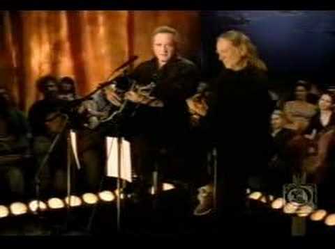 Johnny Cash & Willie Nelson - Ring of Fire (live)