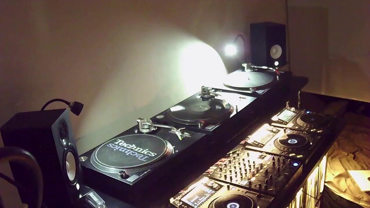 Tokyo Street Techno From Shibuya