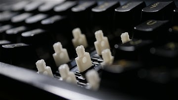 Alps SKFF / Vertical Plate Spring Switch Sound Test | Silver Reed EX 77 Typewriter | ASMR