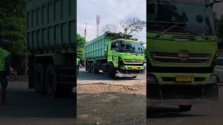 epic manuver truk truk dump bak jumbo #shorts #viralshorts,