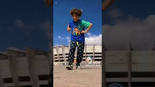 🕺🎵 O Teteu entrou no ritmo e mostrou a sua alegria nessa dança super divertida! 😍🔥 #turmadoteteu