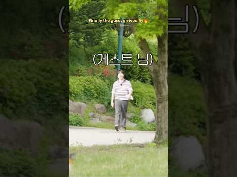 Jin's reaction after seeing Runjin's last guest 🤣😭 omg