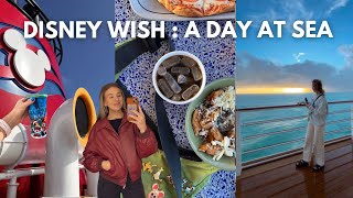 DISNEY WISH CRUISE - A DAY AT SEA! Marvel dinner, Pin trading, Aquamouse, Christmas Party