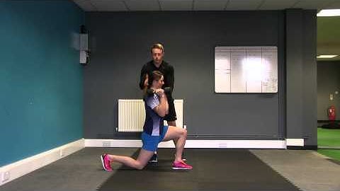 Dumbbell reverse lunge to shoulder press